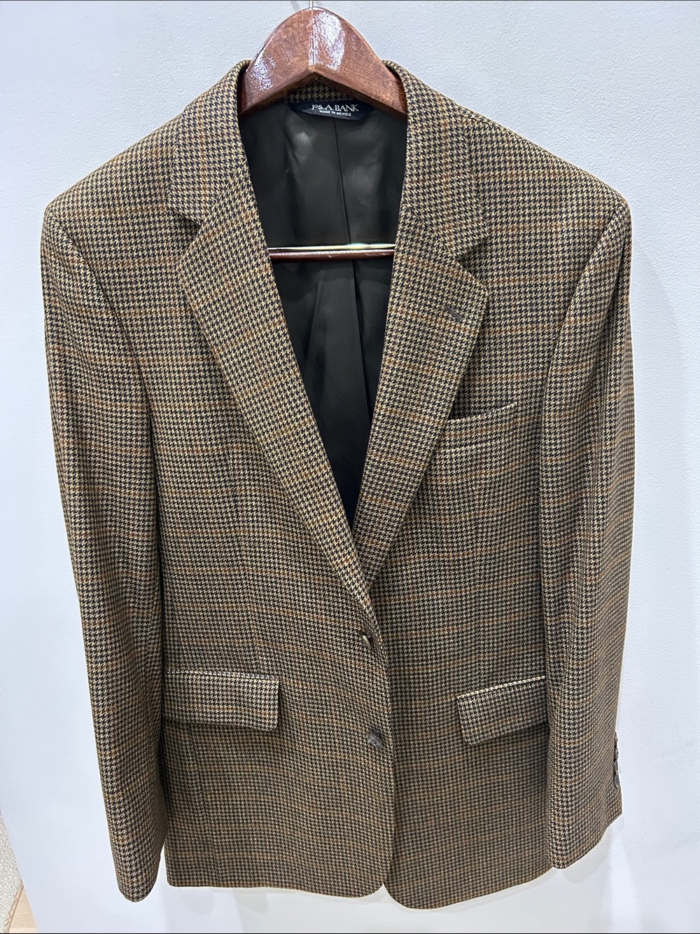 Jos. A. Bank Tan and Brown Houndstooth Wool Sport Coat